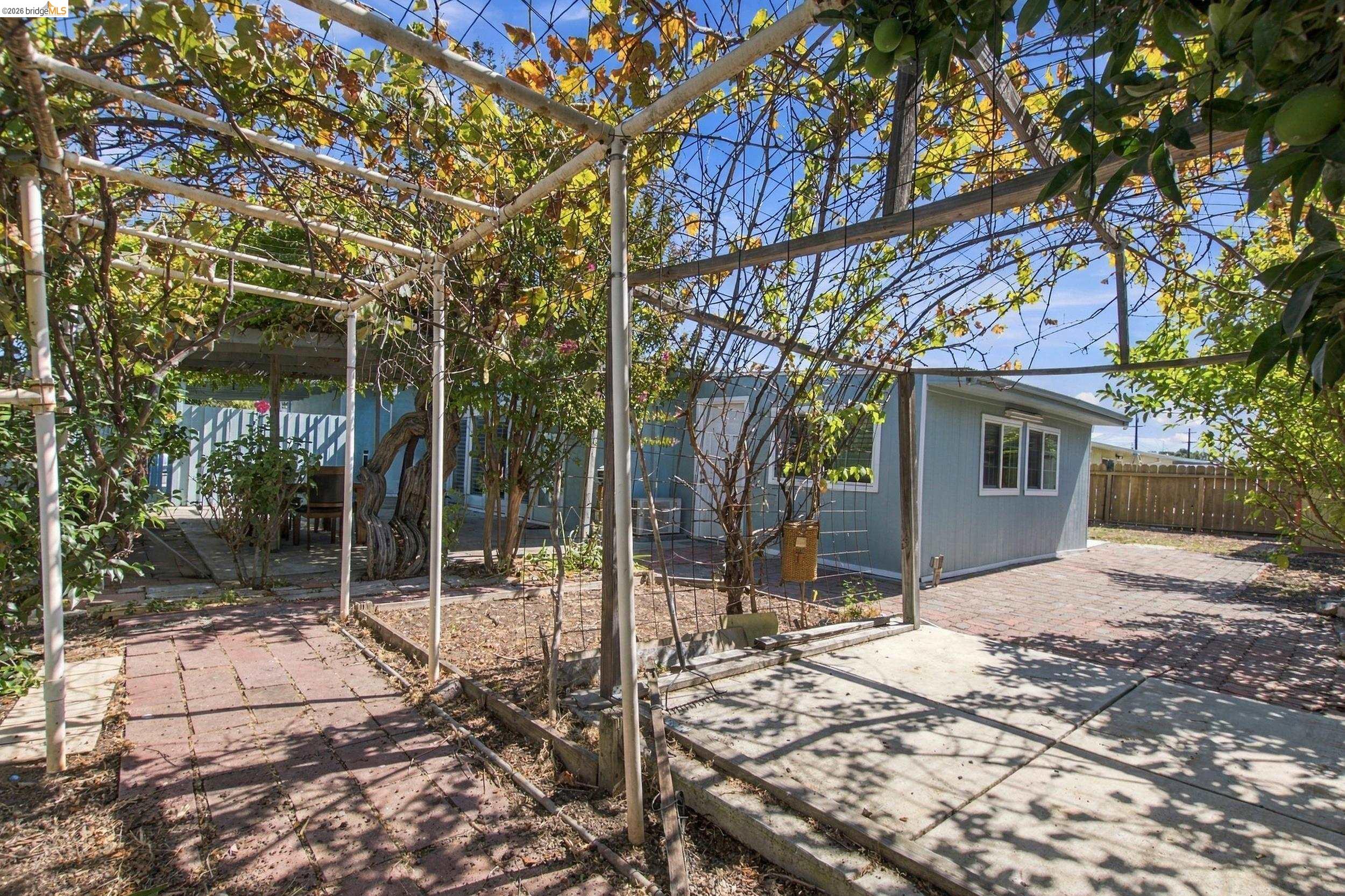 2685 Richard Ave