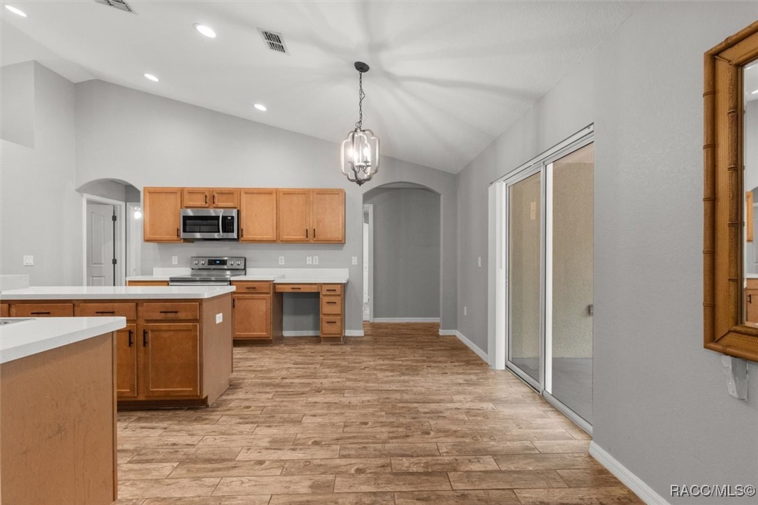 17 Eugenia Court N