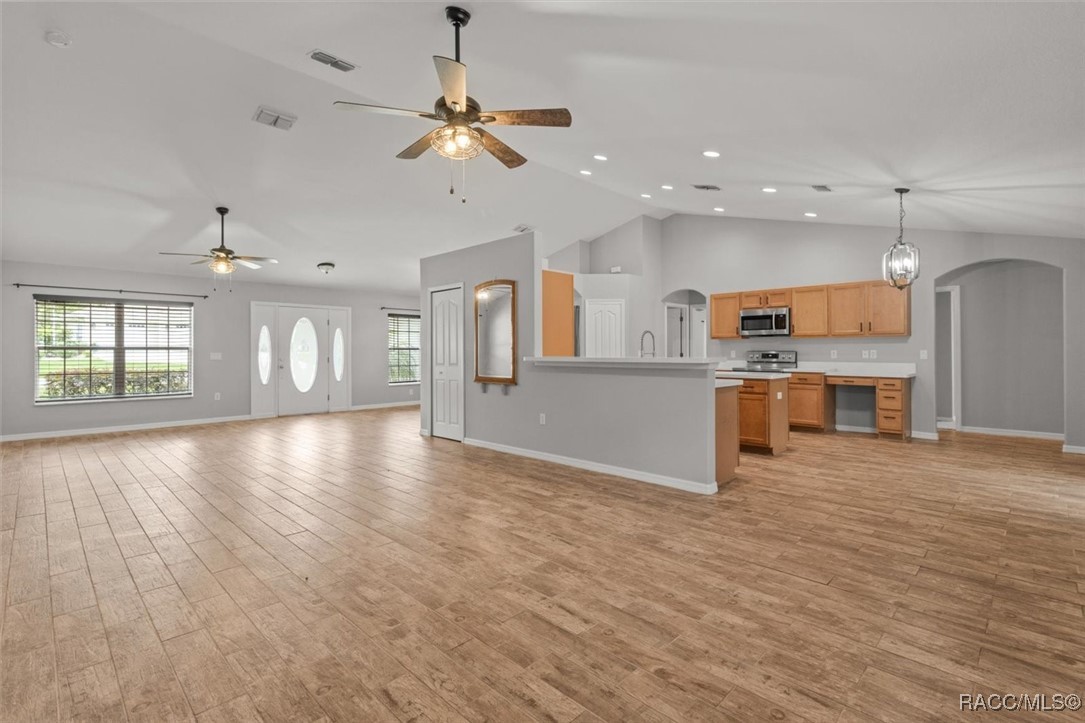 17 Eugenia Court N