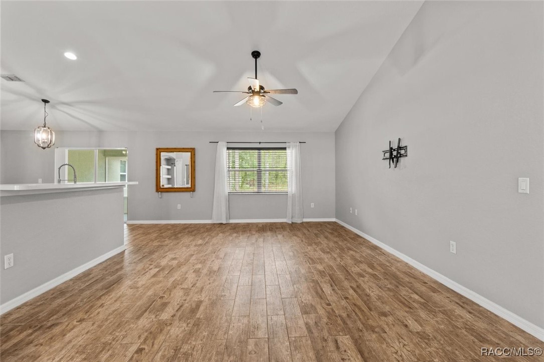 17 Eugenia Court N