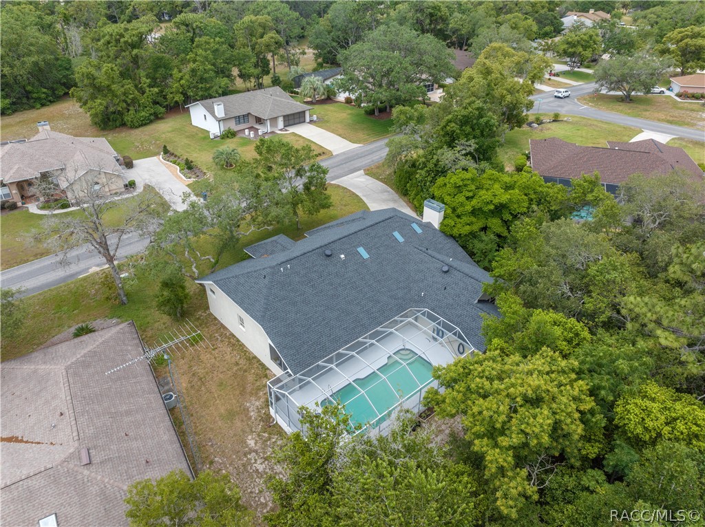 7 Graytwig Court W