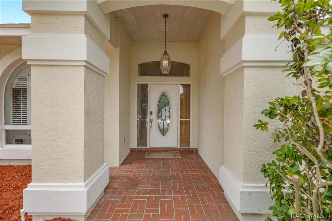 7 Graytwig Court W