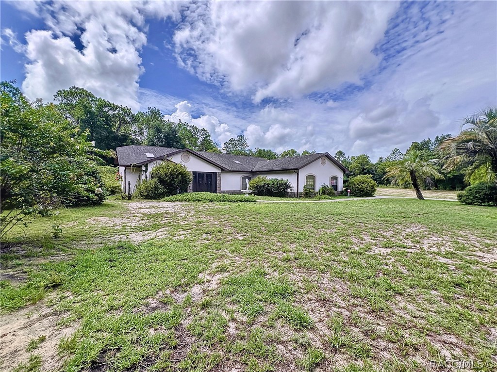 889 N Currier Point