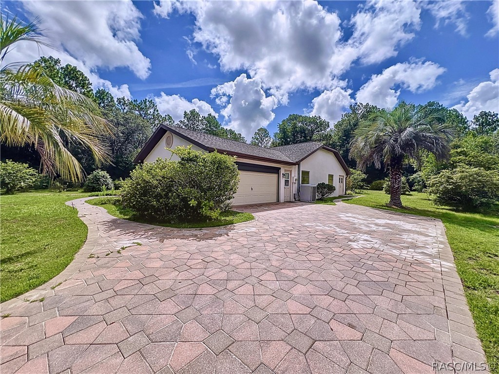 889 N Currier Point