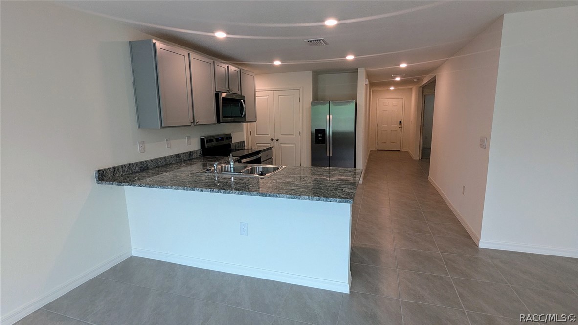 274 W Twisted Oaks Drive