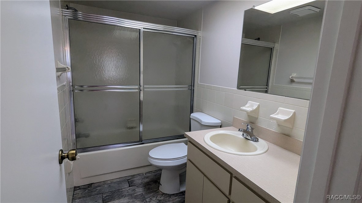 5343 W Customer Court