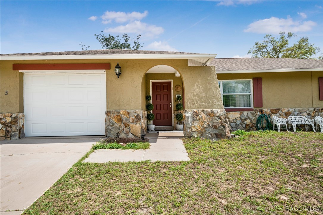 3185 N Camomile Way