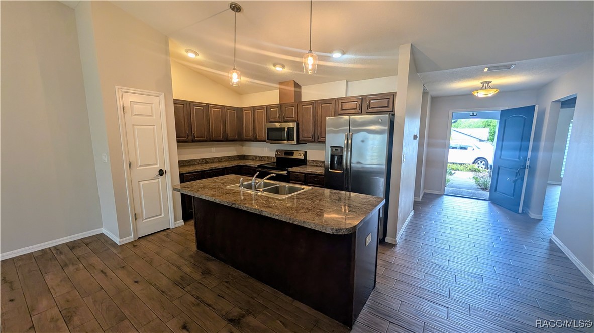 5333 W Customer Court
