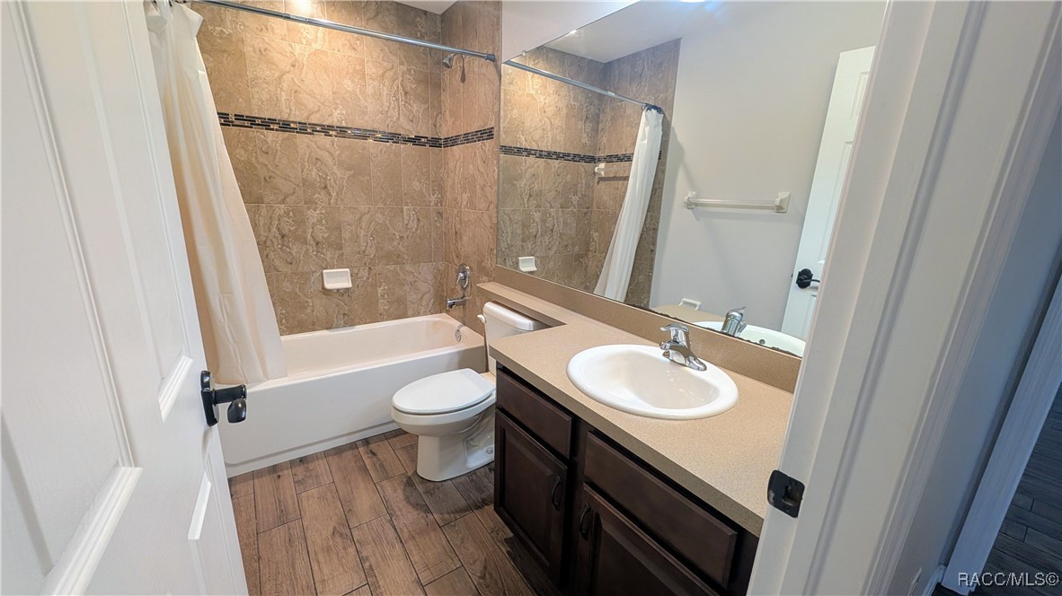 5333 W Customer Court
