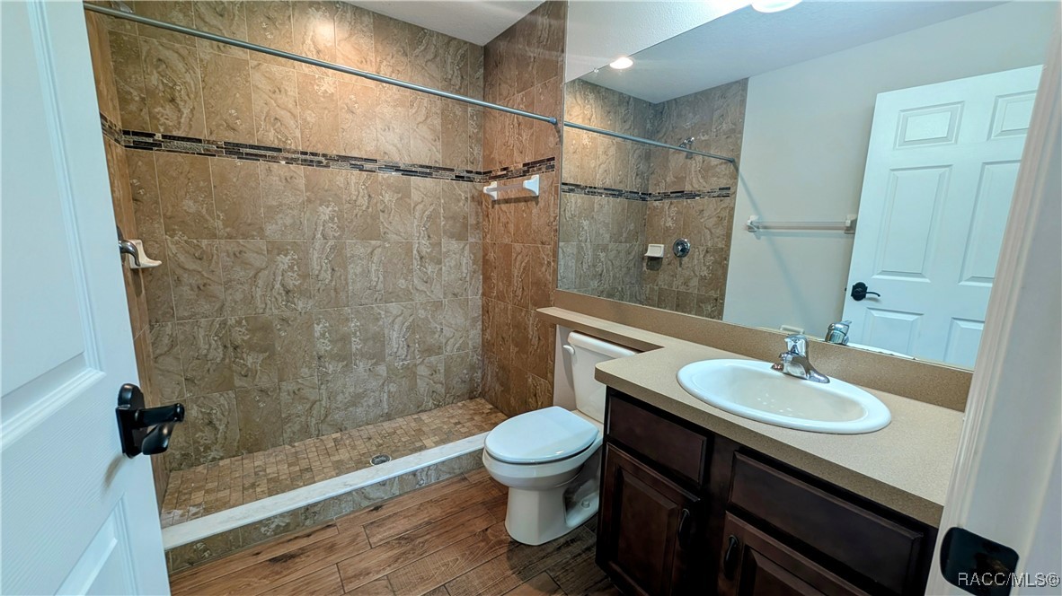 5333 W Customer Court