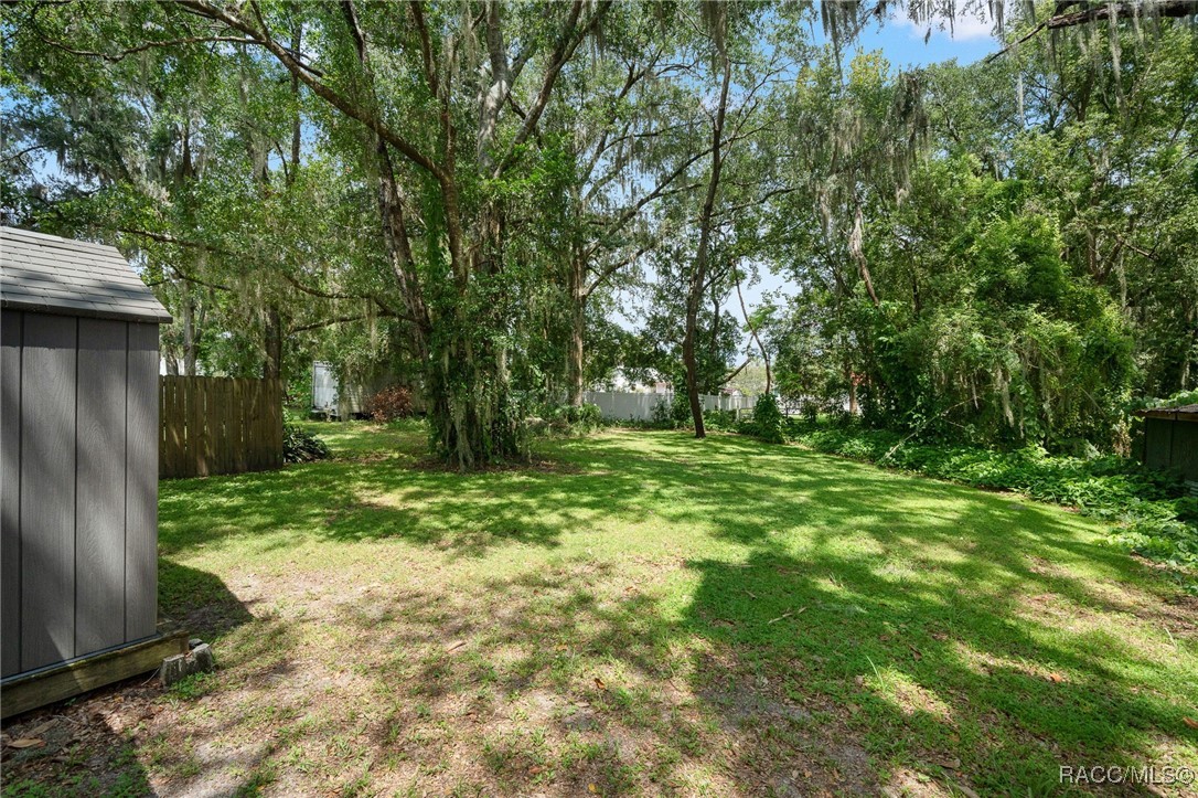310 W Dampier Street