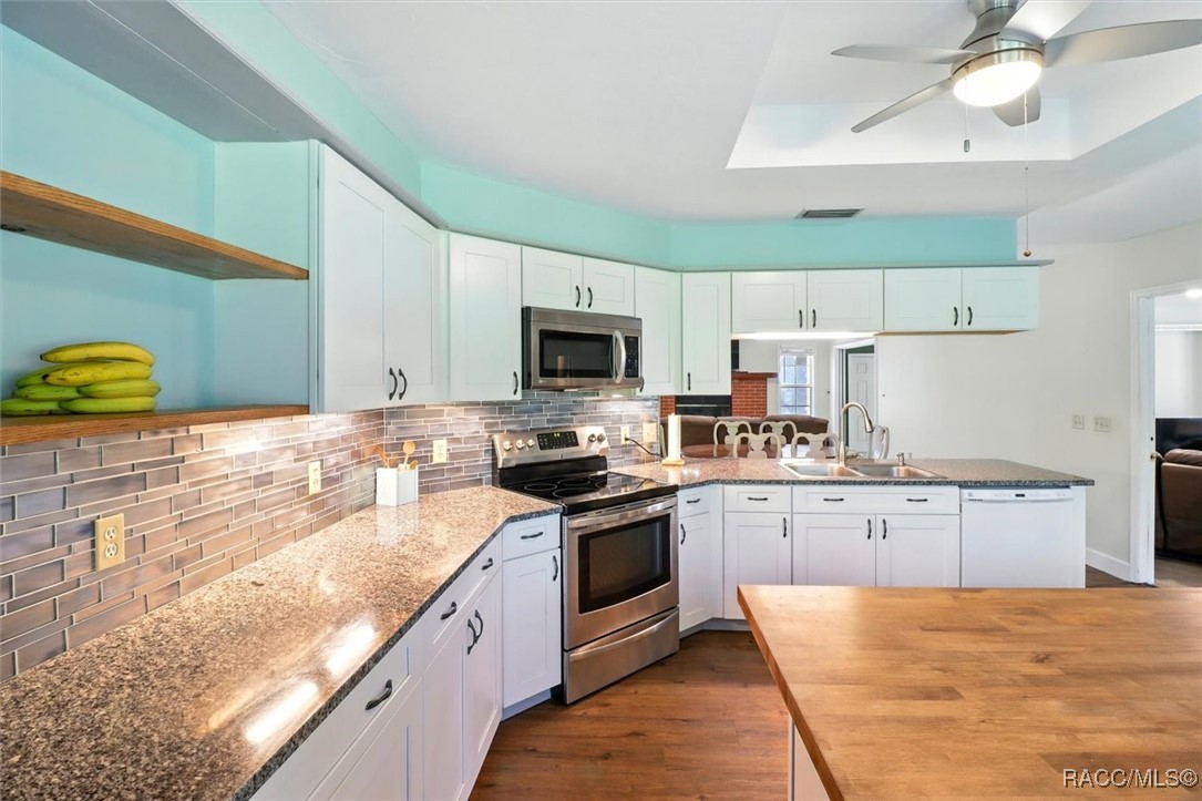 10299 N War Horse Point