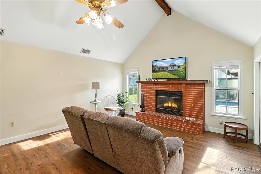 10299 N War Horse Point