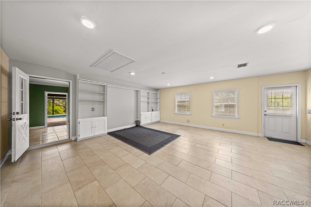 10299 N War Horse Point