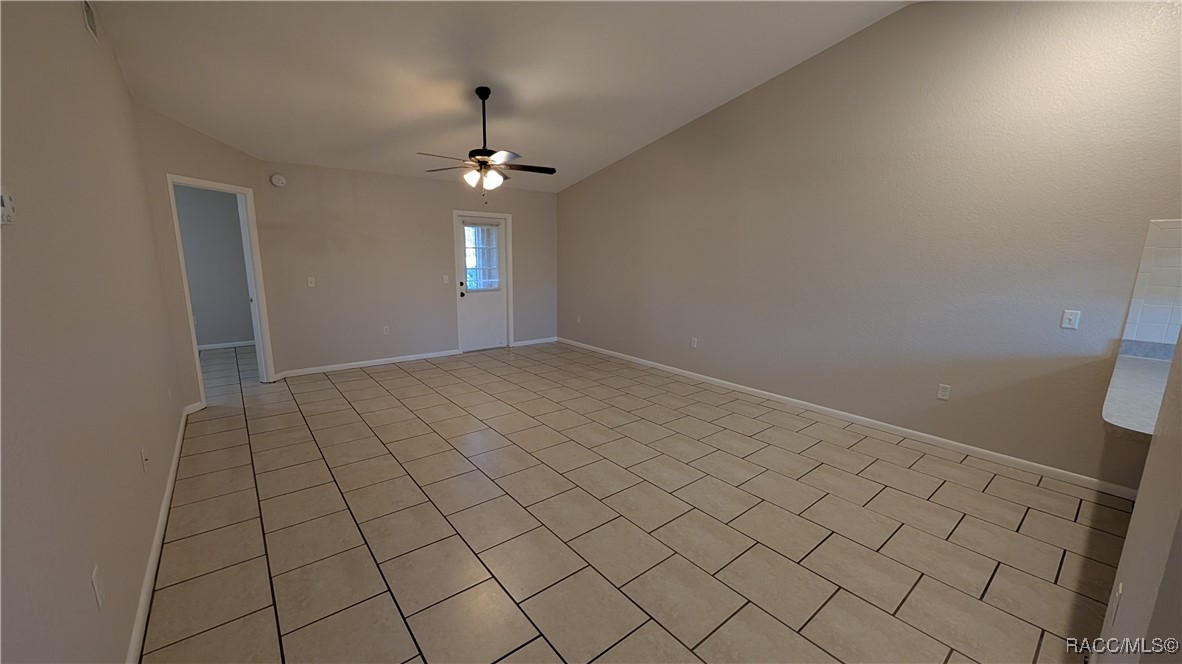 5334 W Customer Court