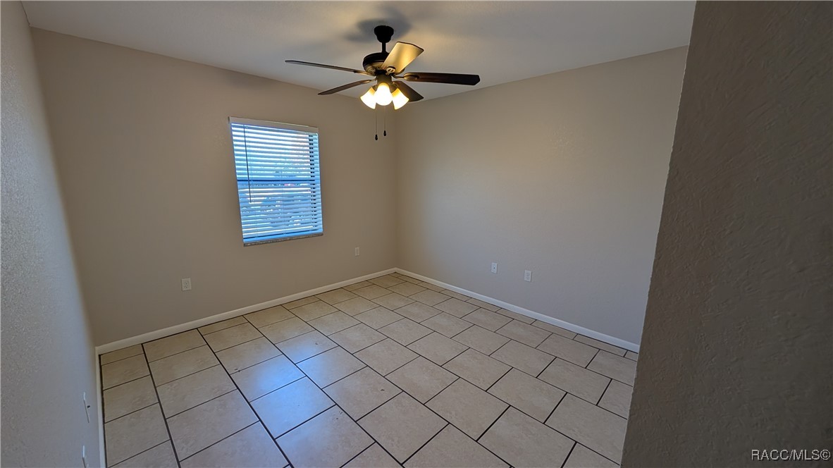 5334 W Customer Court