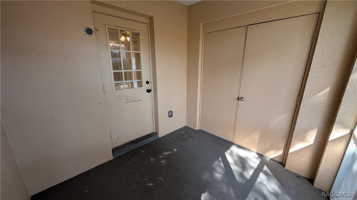5334 W Customer Court
