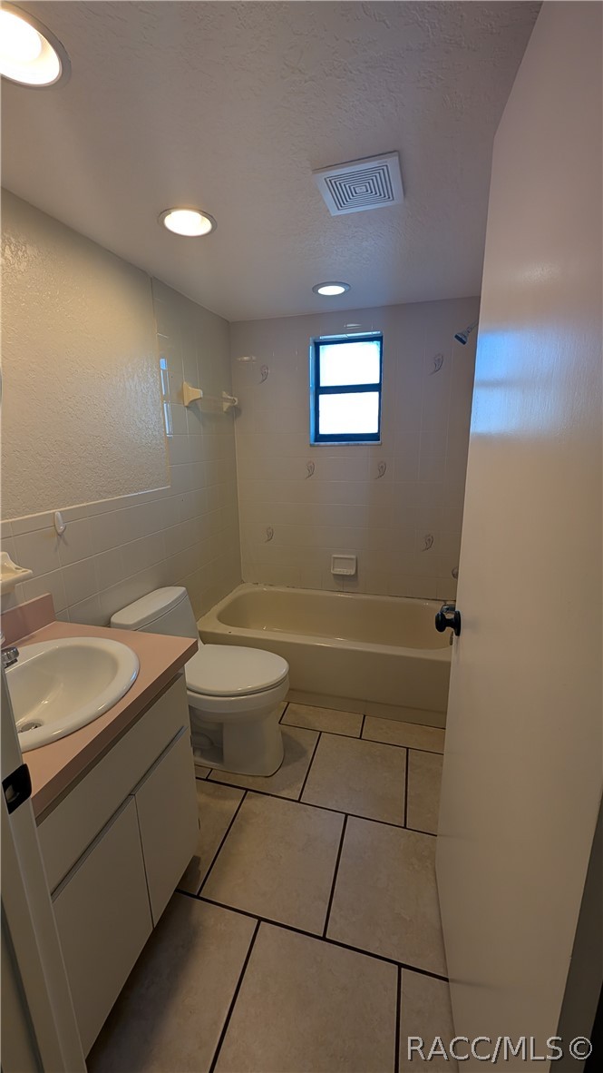 5348 W Customer Court