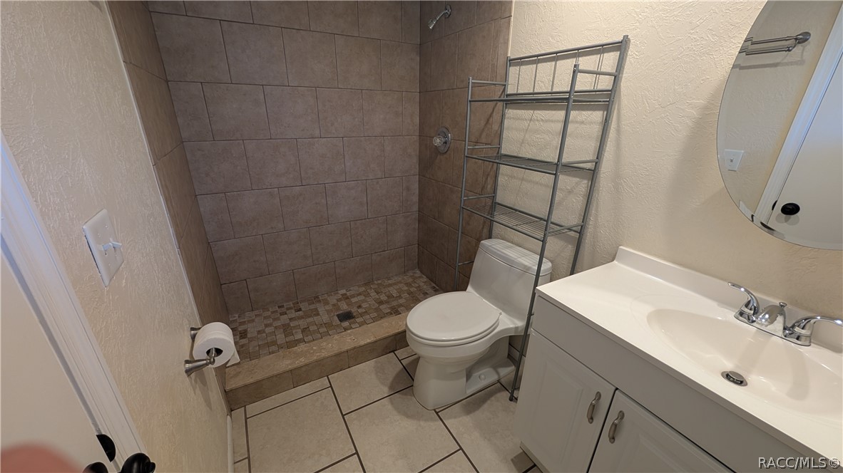 5348 W Customer Court