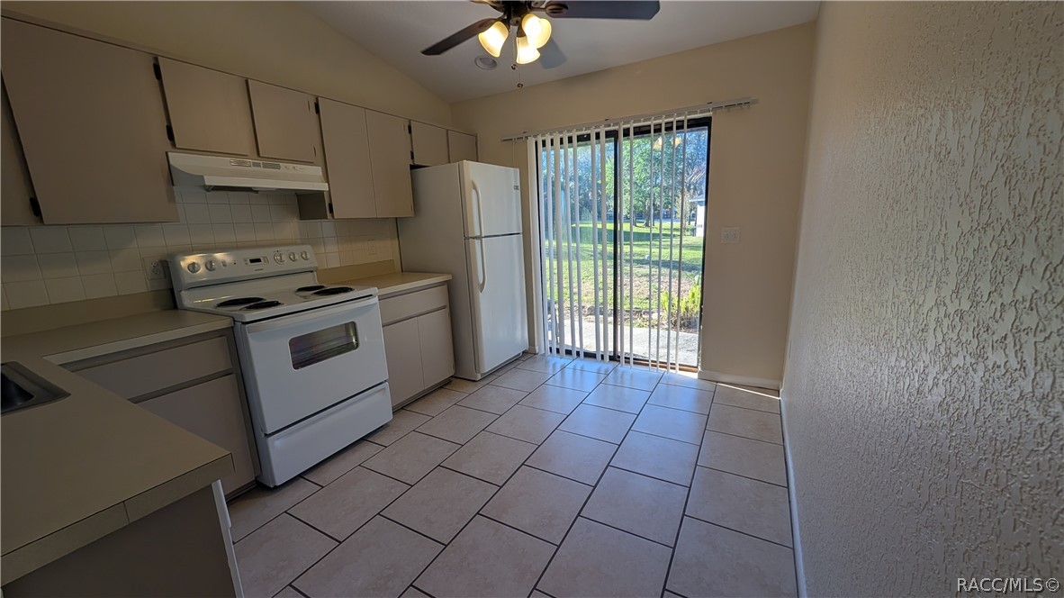 5348 W Customer Court
