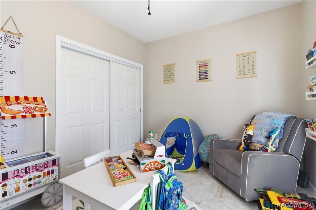6465 N Dunlap Terrace