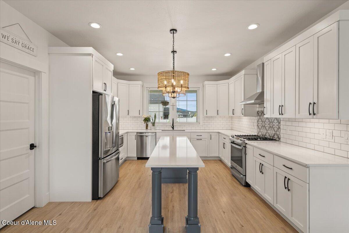 2917 N BYGONE WAY