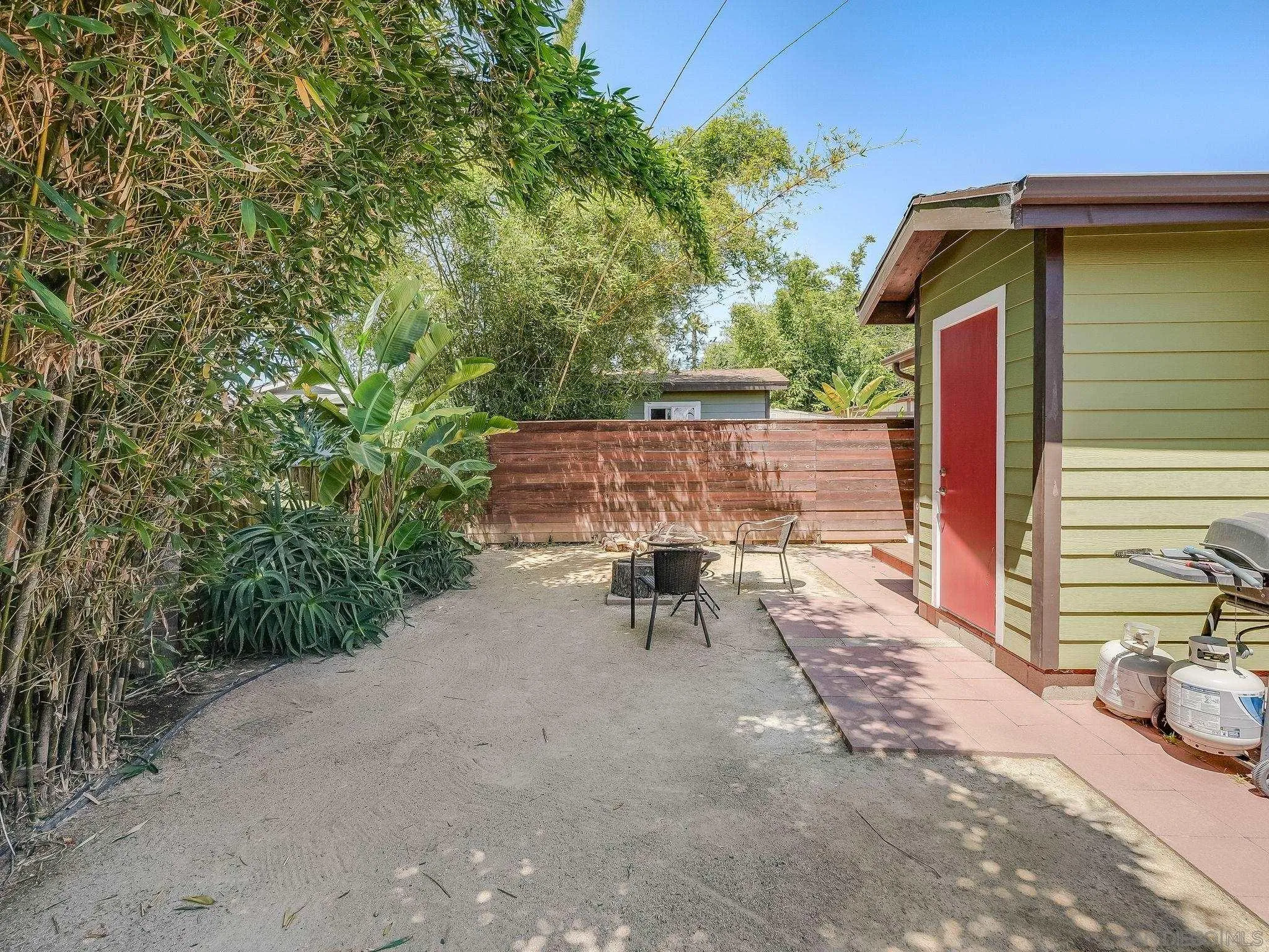 1080 Aloha Dr