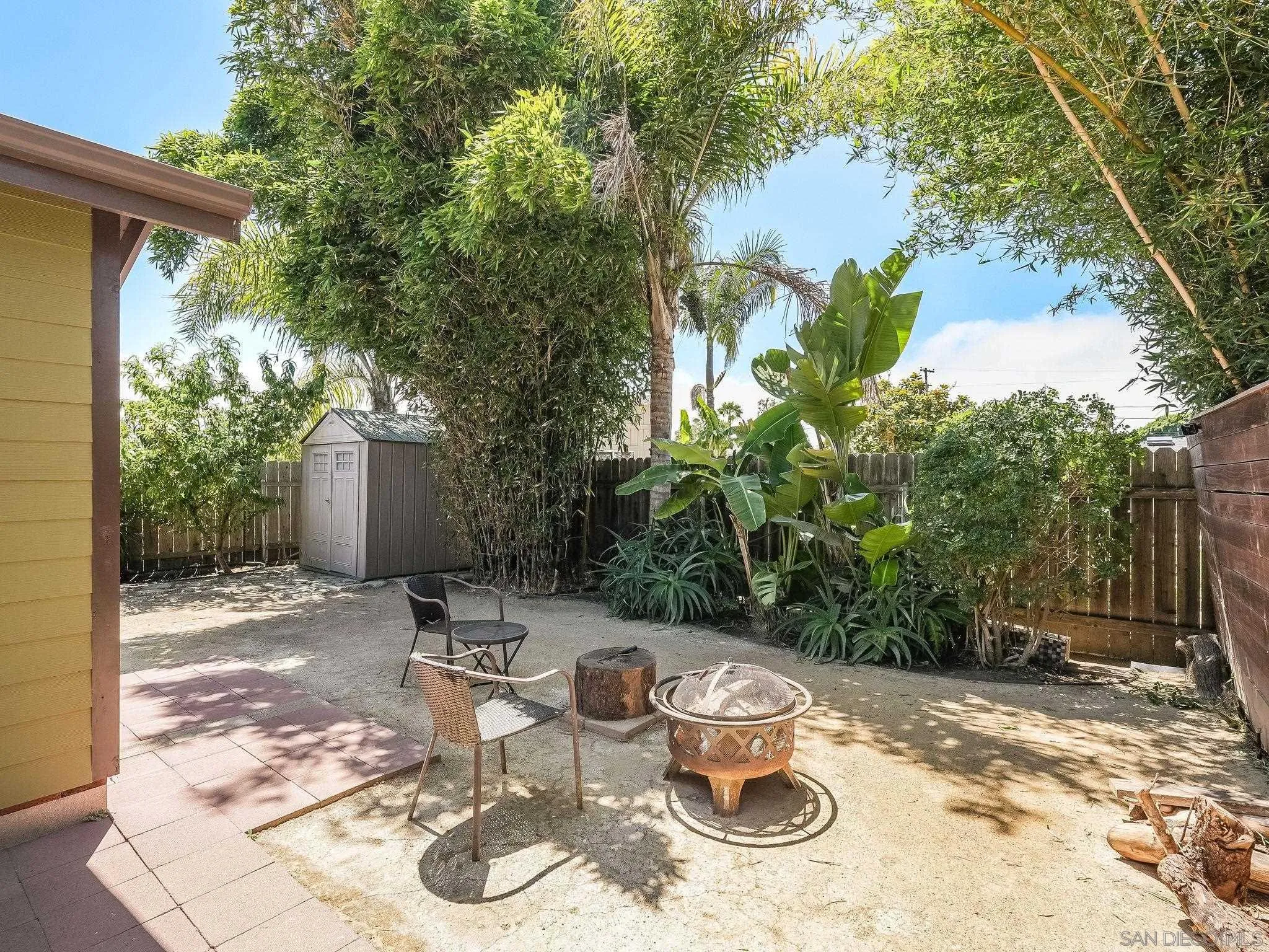 1080 Aloha Dr