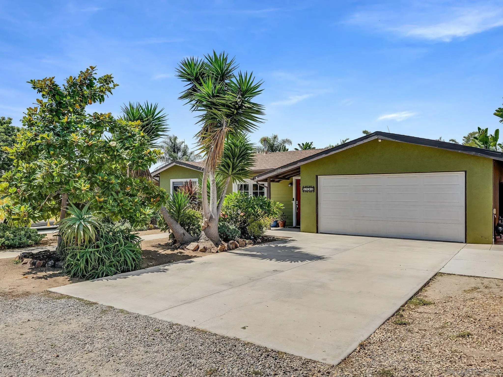 1080 Aloha Dr