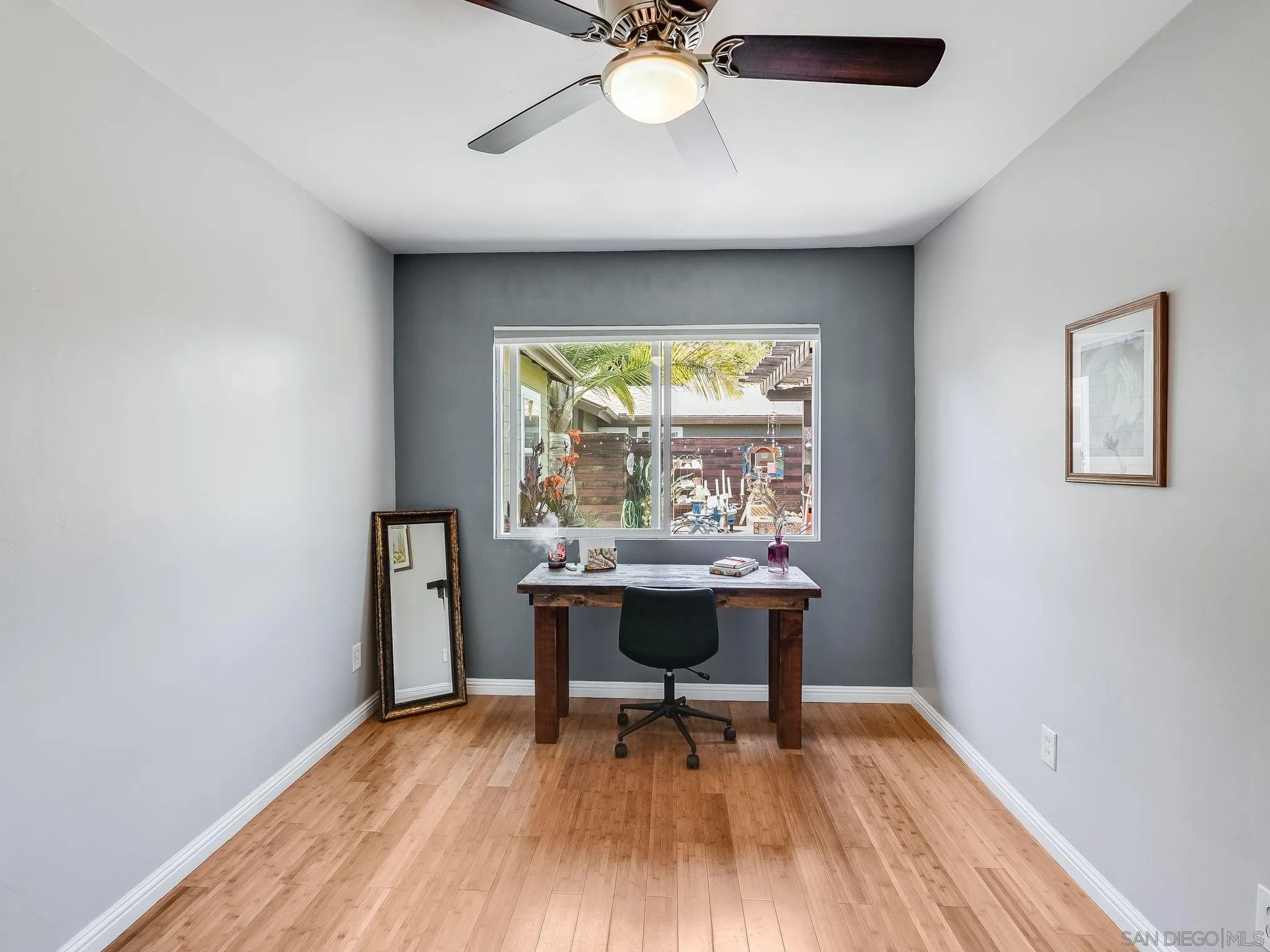 1080 Aloha Dr