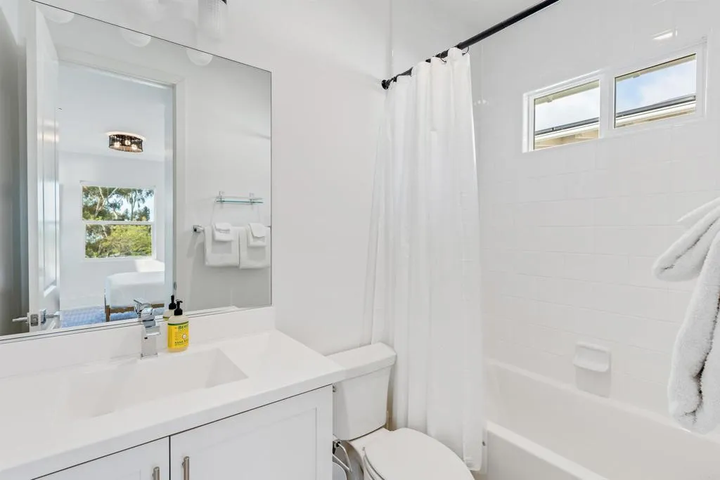 1204 Lanai Court