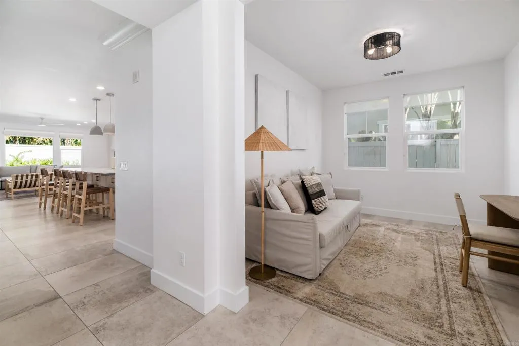 1204 Lanai Court
