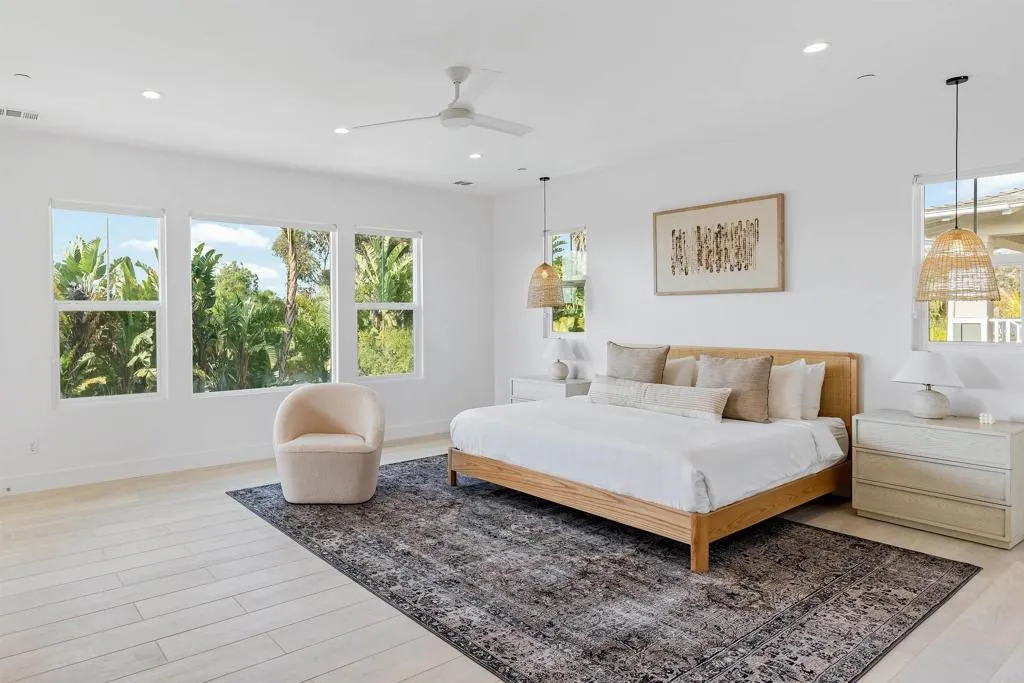 1204 Lanai Court