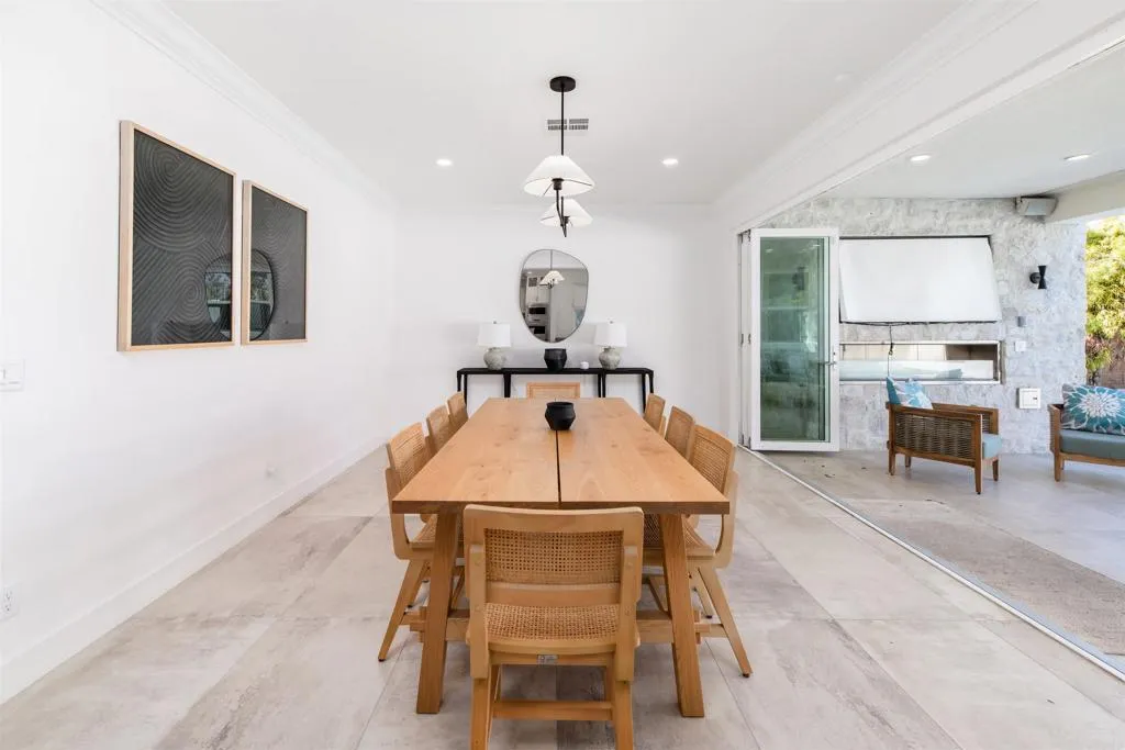 1204 Lanai Court
