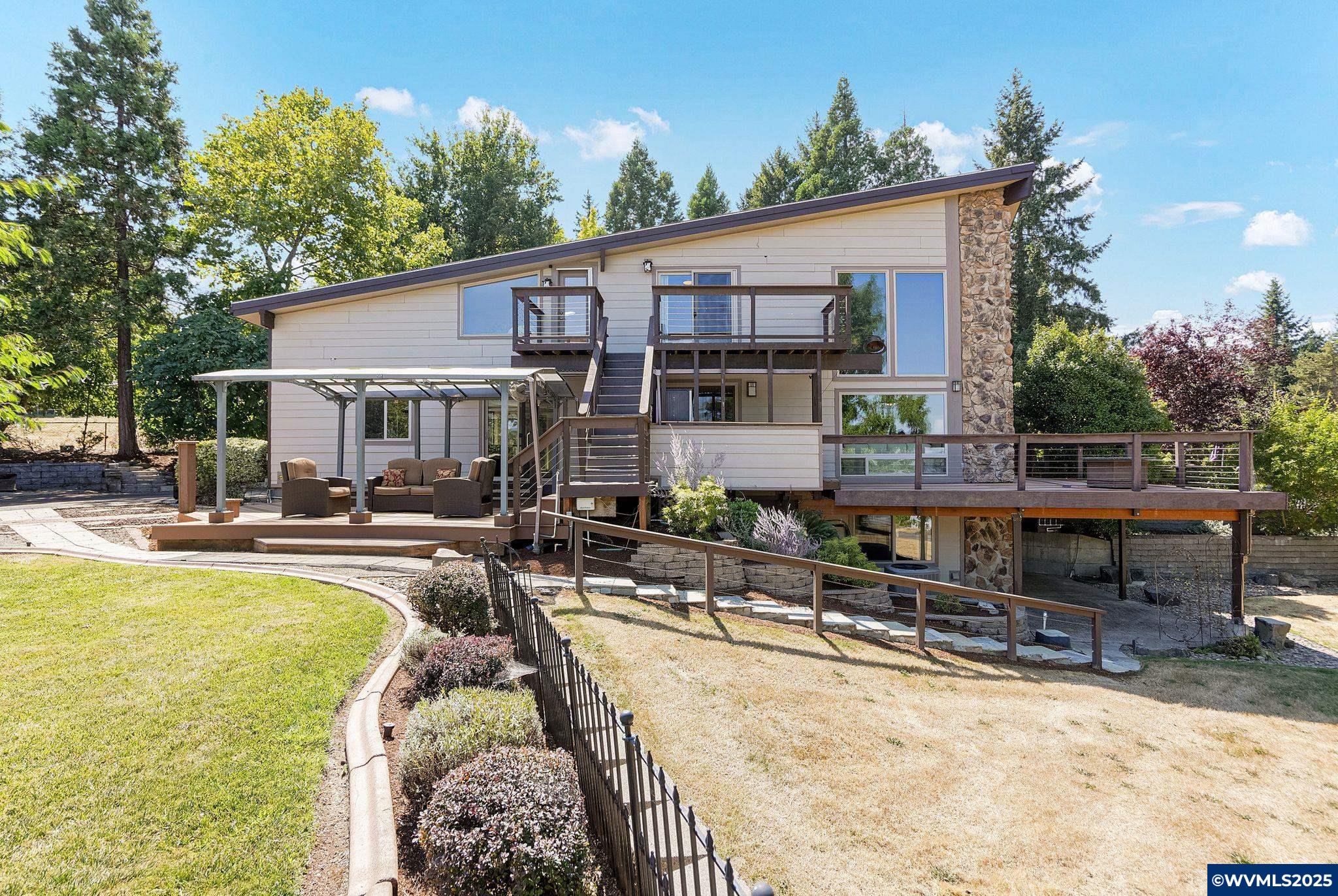 3714 Wishram Dr