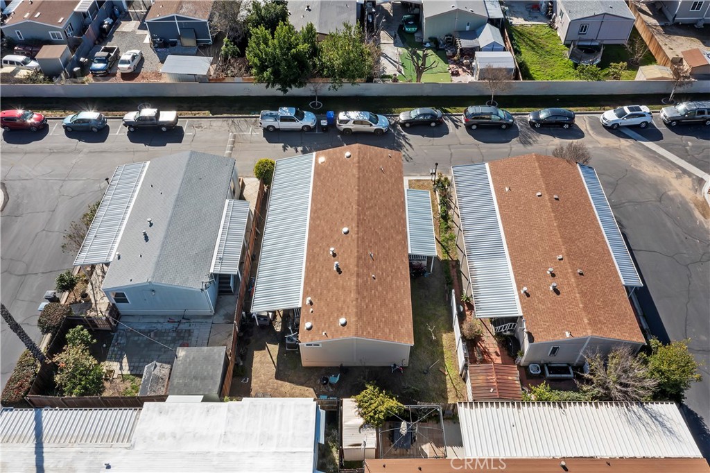 2505 Foothill Boulevard 76