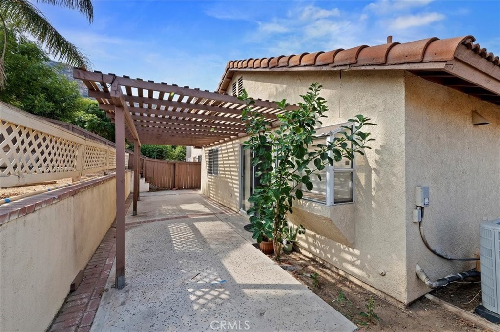 11423 Citrus Glen Lane