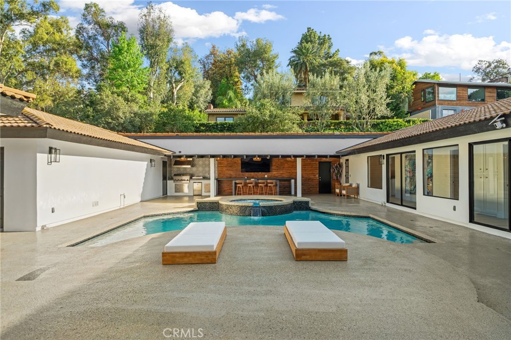 1200 Sunnyside