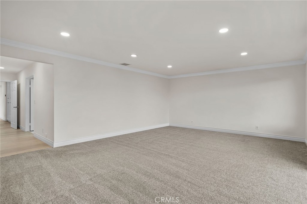 1200 Sunnyside