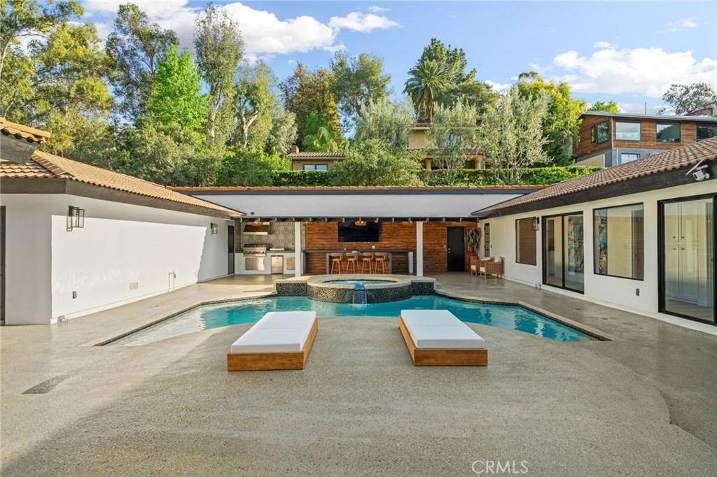 1200 Sunnyside