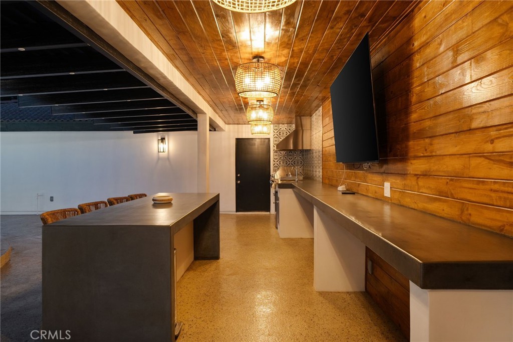 1200 Sunnyside
