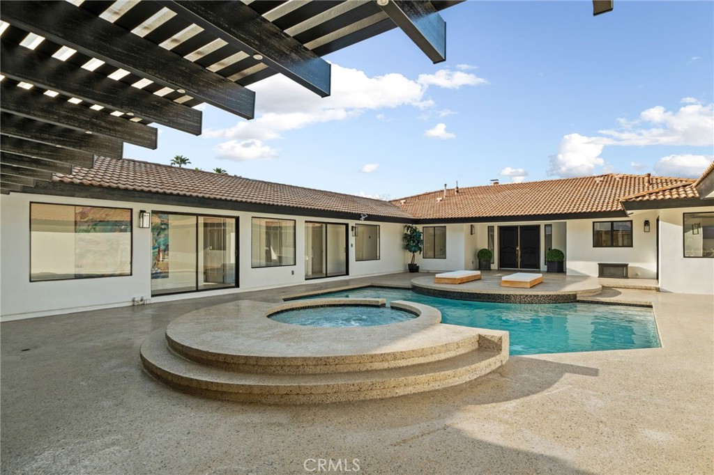 1200 Sunnyside