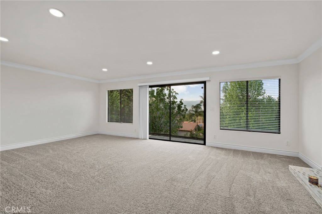 1200 Sunnyside