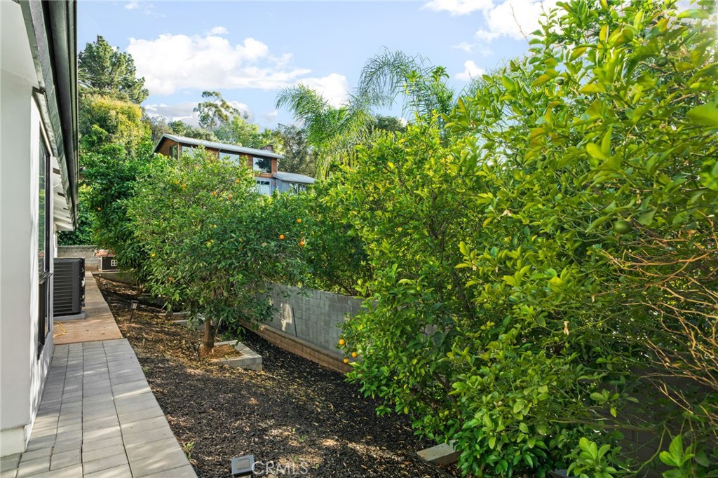 1200 Sunnyside