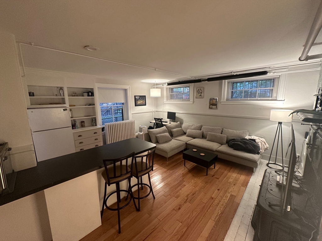 12 Fairfield Street # b