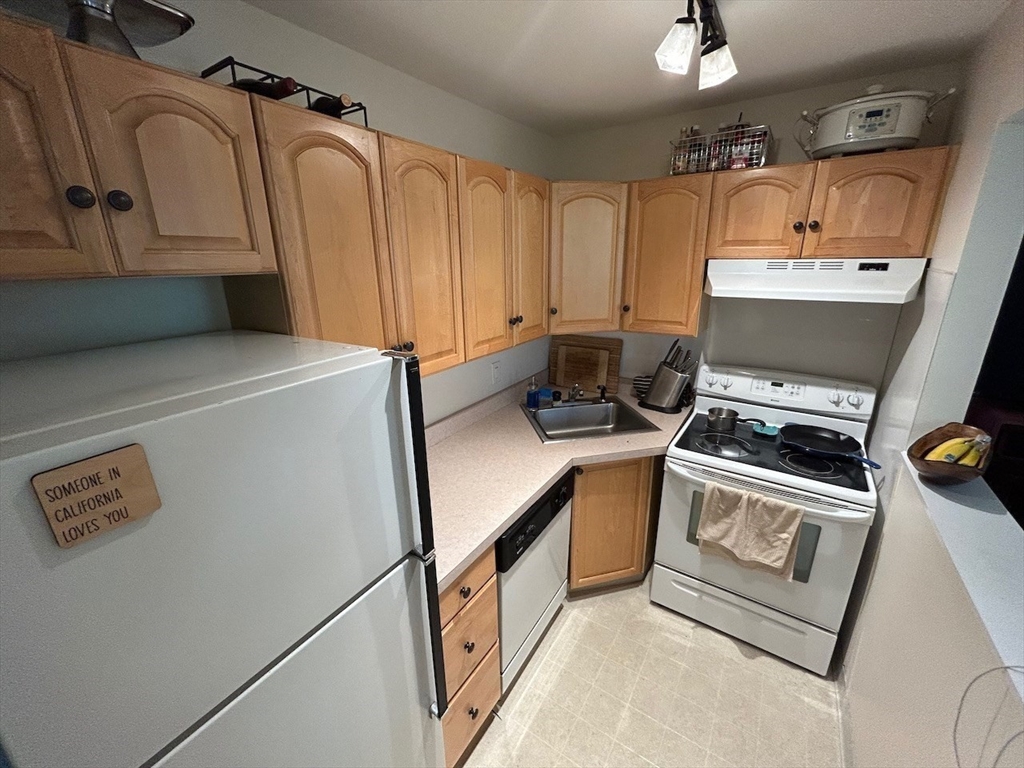 51 Union Park # 2