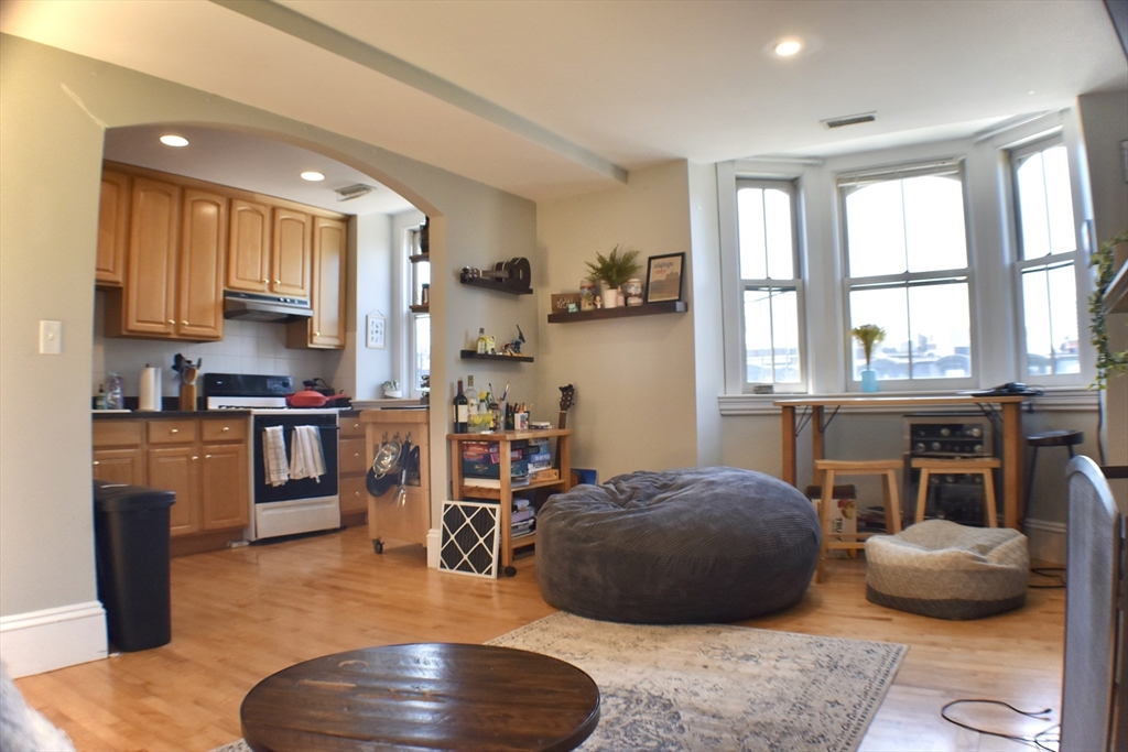 518 Columbus # 4