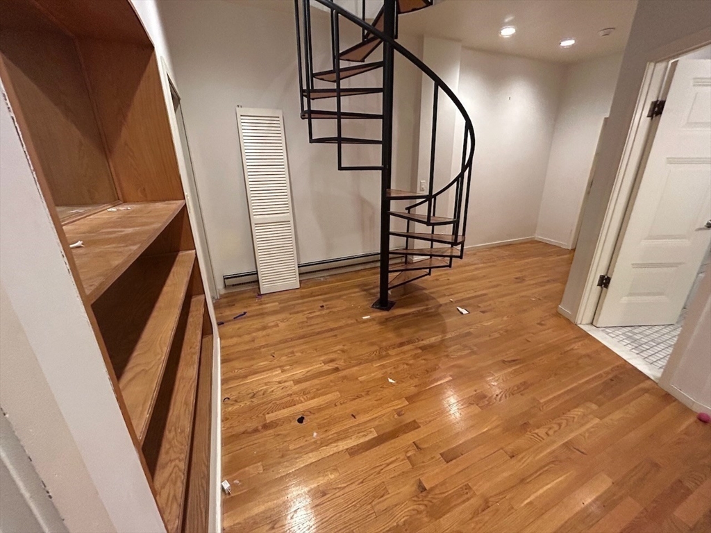 174 Commonwealth Ave. # 1