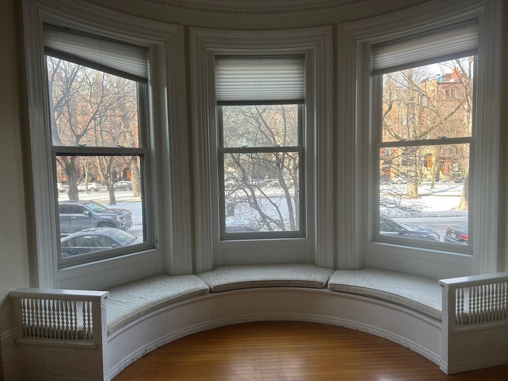 174 Commonwealth Ave. # 1