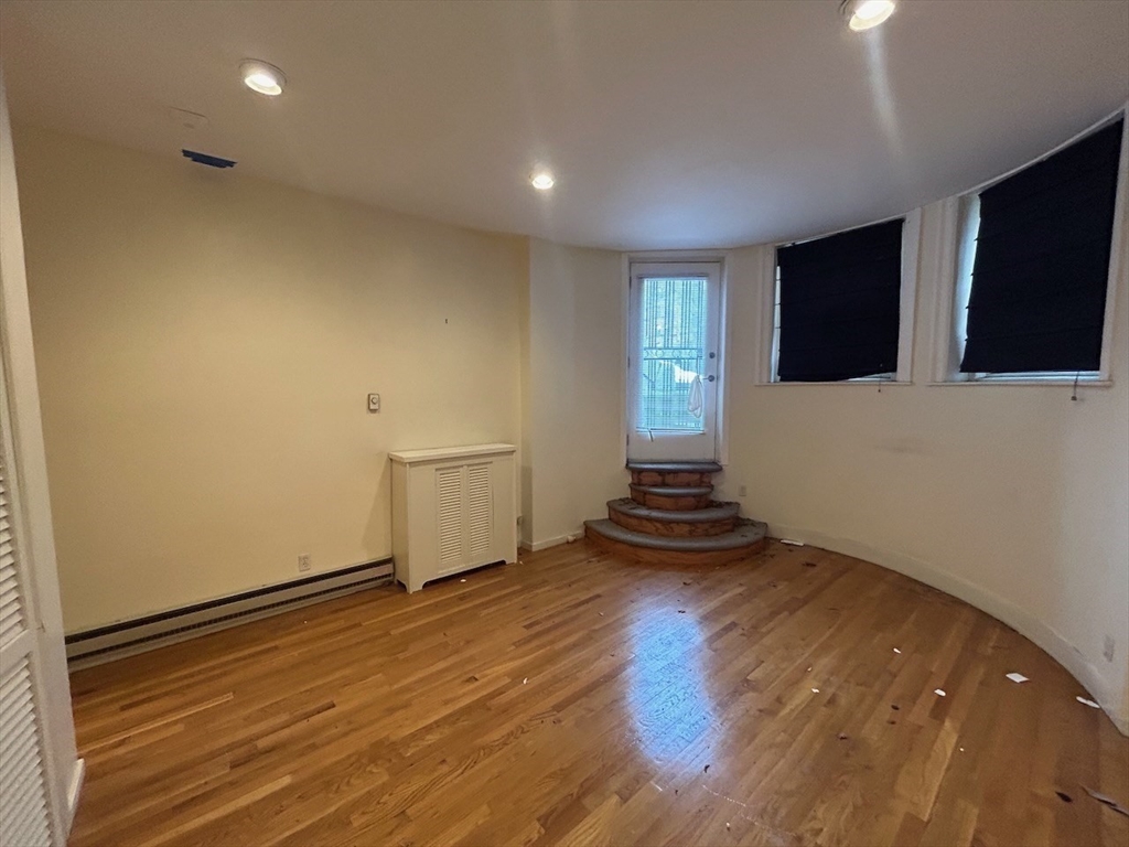 174 Commonwealth Ave. # 1